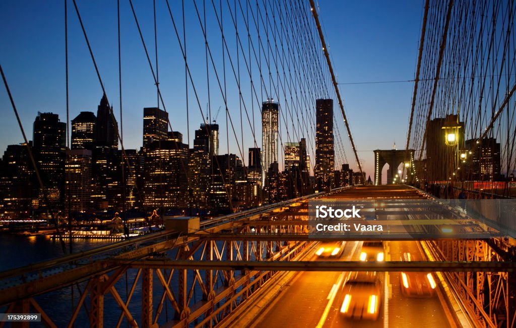 Бруклинский мост трафик - Стоковые фото Автомобиль роялти-фри