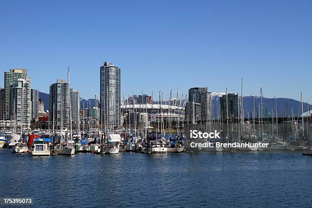 Сити Гавань — стоковые фотографии и другие картинки False Creek - False Creek, Башня, Без людей