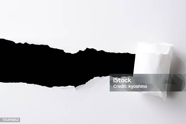 Prostokąt Dziura W Papier Biały Na Czarnym Tle - zdjęcia stockowe i więcej obrazów Podarty - Podarty, Pocięty lub podarty papier, Strona