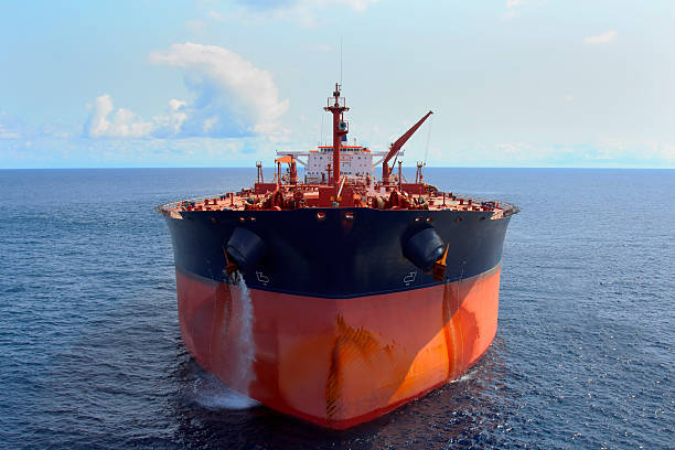 öltanker - oil tanker tanker oil sea stock-fotos und bilder