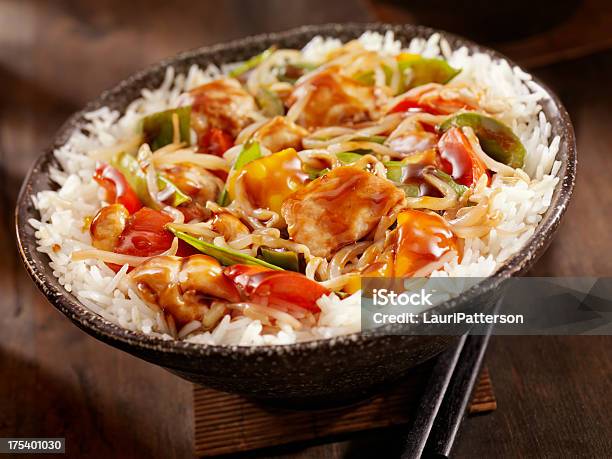 Photo libre de droit de Poulet Teriyaki Stir Fry banque d'images et plus d'images libres de droit de Aliment - Aliment, Aliment sauté au wok, Aliments et boissons