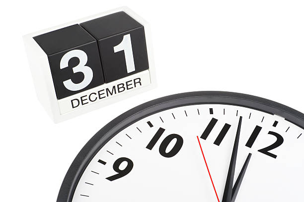orologio conta fino al 31 dicembre di capodanno a mezzanotte - new years eve new years day 2013 holiday foto e immagini stock