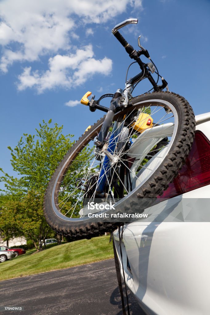 カー自転車用ラック - スポーツのロイヤリティフリーストックフォト