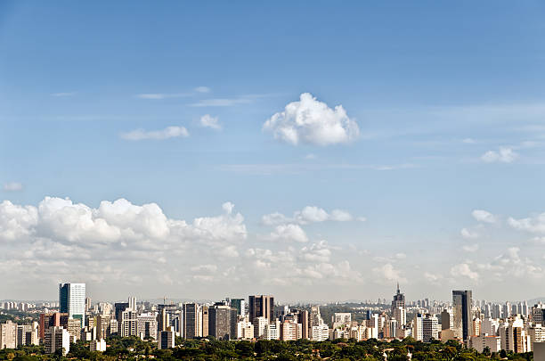 são paulo panoramę - clear sky contrasts cloud high contrast zdjęcia i obrazy z banku zdjęć