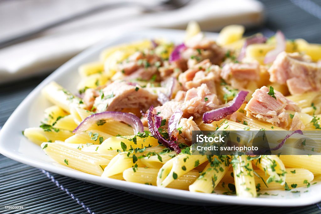 Pasta mit Thunfisch - Lizenzfrei Thunfisch - Meeresfrüchte Stock-Foto