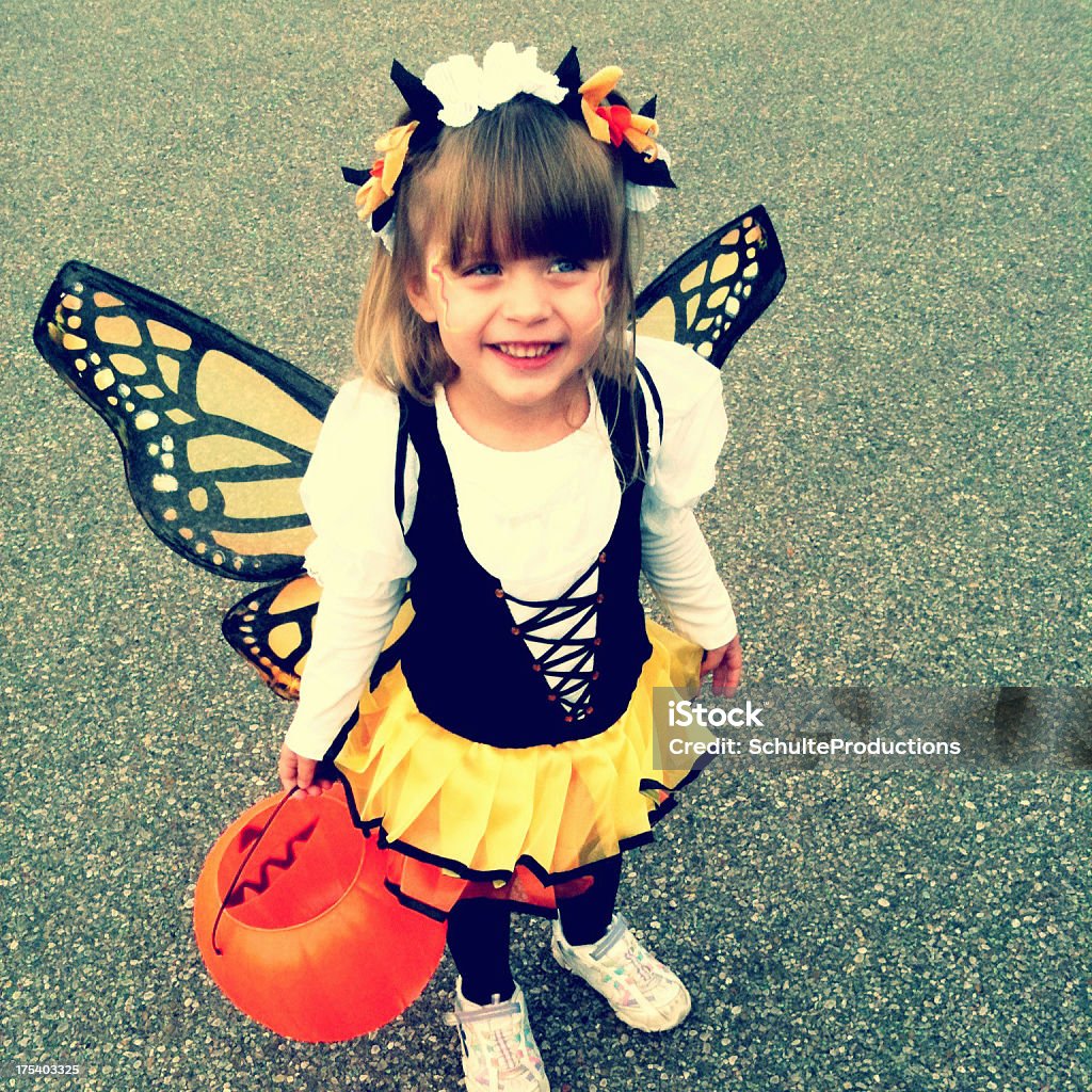 Kleines Mädchen in Halloween-Kostümen - Lizenzfrei Fee Stock-Foto