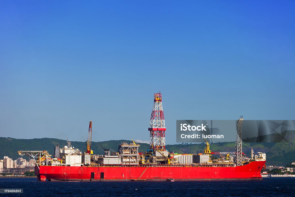 Öl-Plattform unterstützt Schiff - Lizenzfrei Anker werfen Stock-Foto