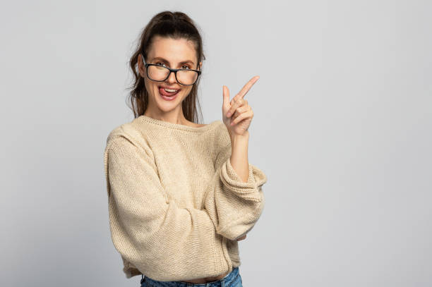 istock Pretty woman advertising 1754046520