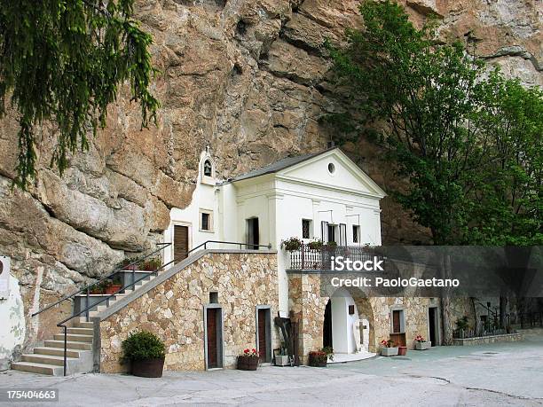 Schrein Von Der Heiligen Dreifaltigkeit Stockfoto und mehr Bilder von Latium - Latium, Christentum, Fotografie