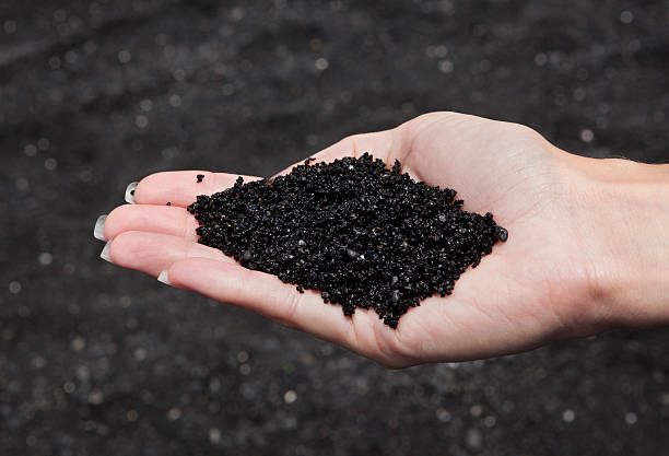 istock Handful of Black Sand 175404892
