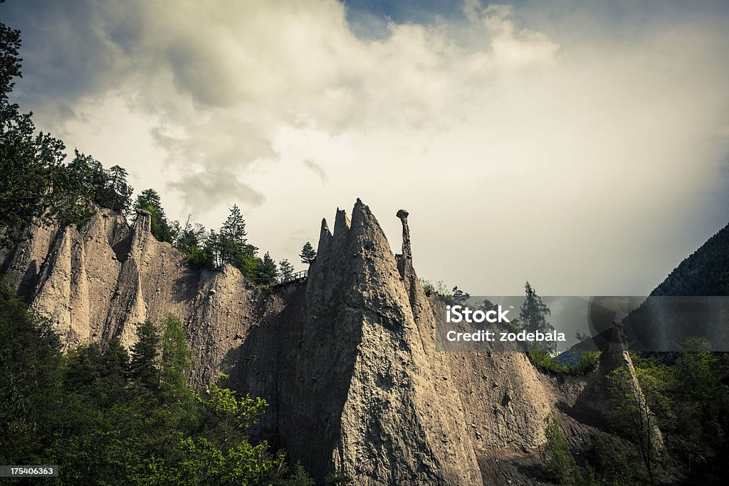 岩の形状で自然公園、トレンティーノアルトアルトアディジェ,イタリア - アダメッロブレンタ国立公園のロイヤリティフリーストックフォト