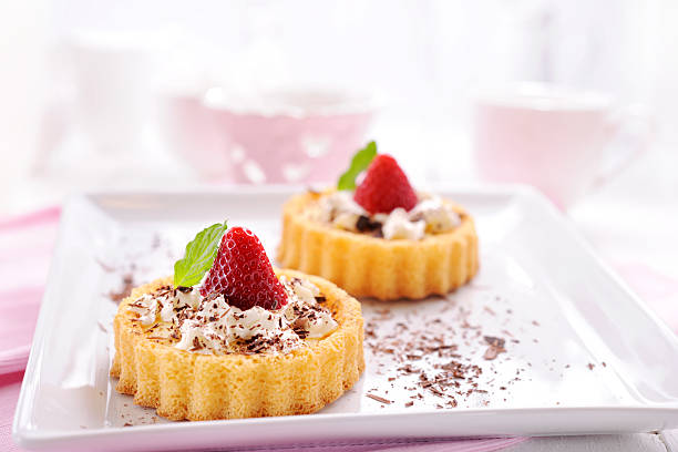 Strawberry cream tarlets with rasped chocolates  - XXXL Image