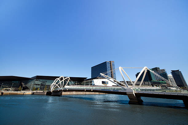 moderno puente del río yarra - yarras edge fotografías e imágenes de stock