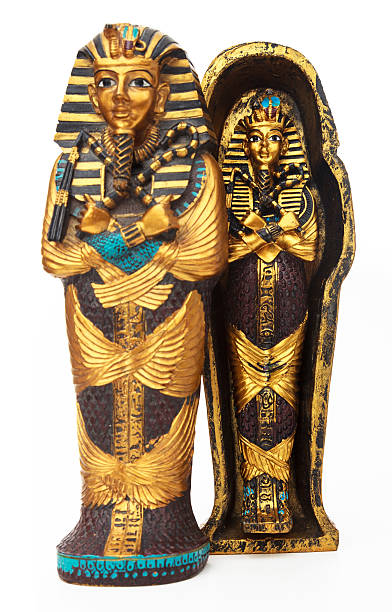 tuthankamen tumba. - death mask of tutankhamun fotografías e imágenes de stock