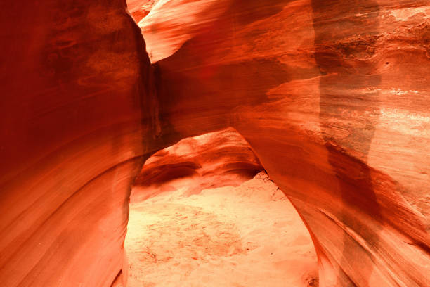 rattlesnake slot canyon arizona - rattlesnake photos et images de collection