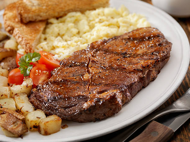 carne e ovos - fillet steak char grilled filet mignon steak - fotografias e filmes do acervo