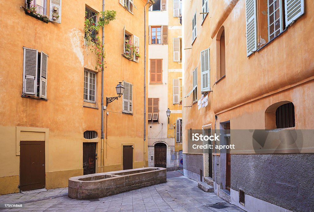 Starym mieście Nicea, Francja, Francuska Riwiera - Zbiór zdjęć royalty-free (Alpy Nadmorskie)