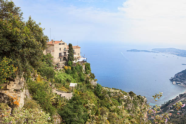istock Old town Èze, French Riviera 175415101