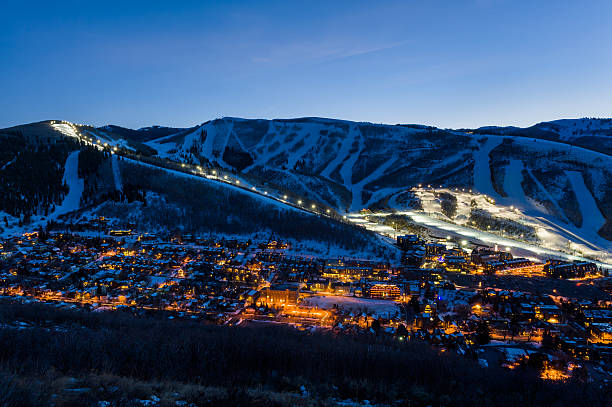 istock Dusk View of Park City Glowing 175417043