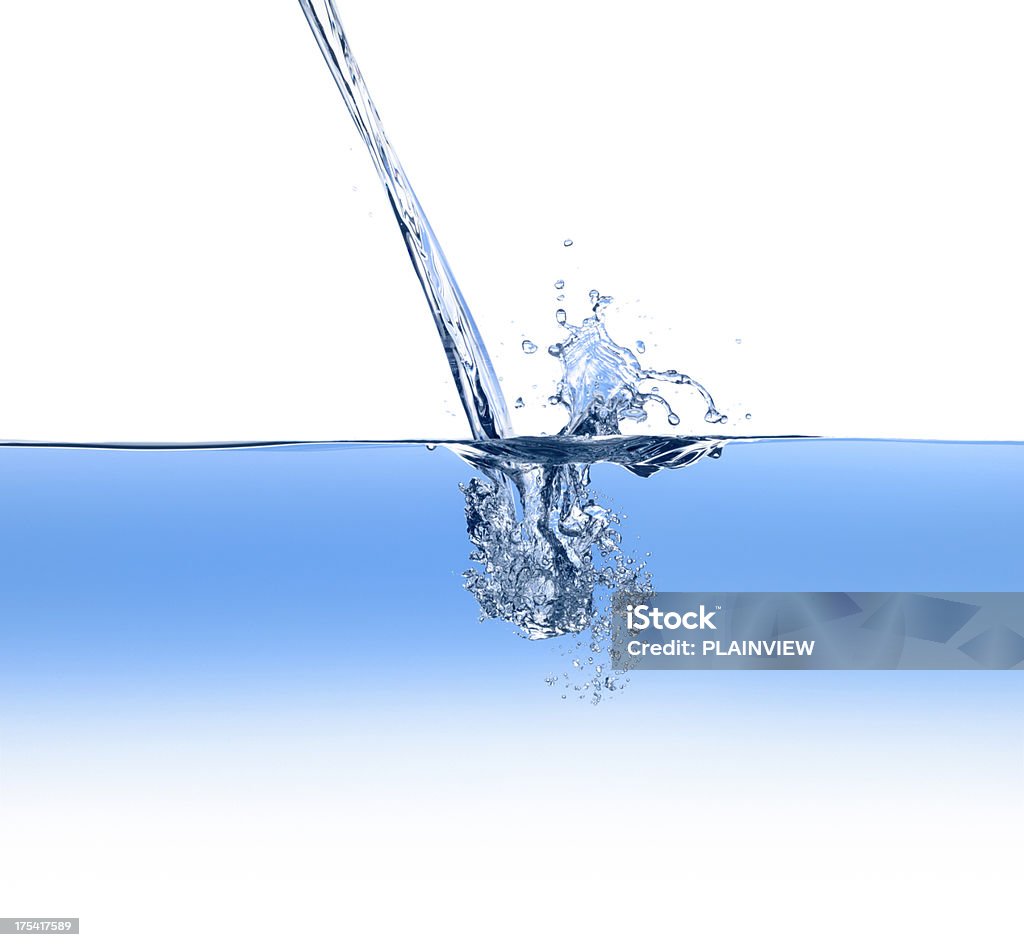 Verter agua - Foto de stock de Beber libre de derechos