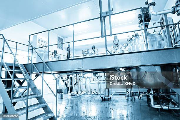 Clean Room Stock Photo - Download Image Now - Medicine, Manufacturing, Laboratory