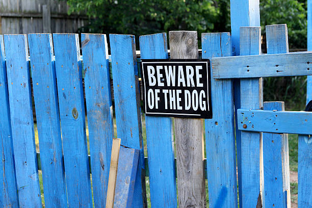 german sign with the words keep entrance free, that means no parking in this area