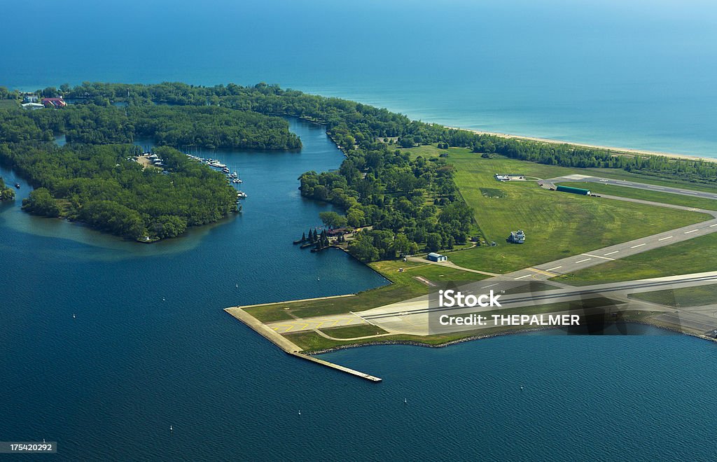 Le centre-ville de l'aéroport de toronto - Photo de Amérique du Nord libre de droits