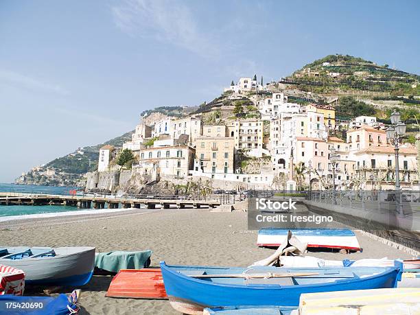 Minoriamalfi Coast Italia - Fotografie stock e altre immagini di Ambientazione esterna - Ambientazione esterna, Ambientazione tranquilla, Blu