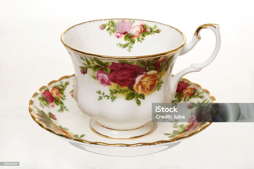 Tasse à thé de porcelaine à motif fleuri - Photo de Motif floral libre de droits