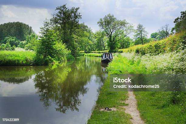 運河 - はしけのストックフォトや画像を多数ご用意 - はしけ, イギリス, イングランド