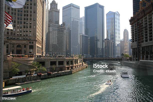 Espectacular Del Centro De La Ciudad De Chicago Foto de stock y más banco de imágenes de Chicago - Illinois - Chicago - Illinois, Aire libre, Alto - Descripción física