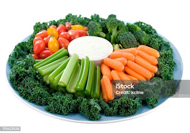 Vegetarische Platte Dip Stockfoto und mehr Bilder von Gemüse - Gemüse, Tray, Dip