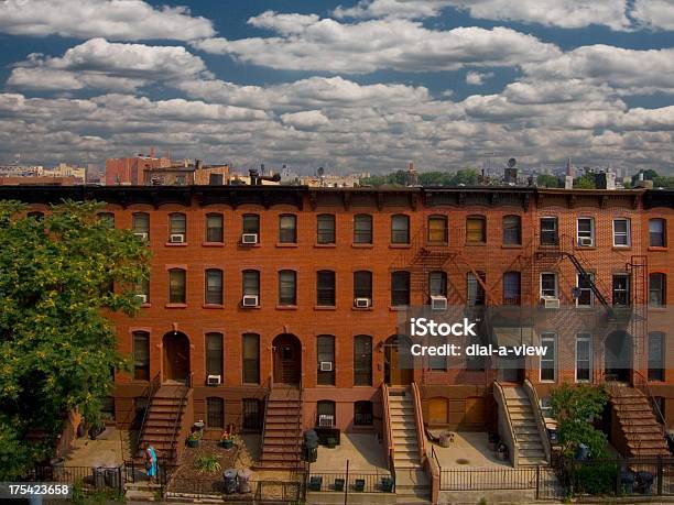 Brooklyn New York - Fotografie stock e altre immagini di Albero - Albero, Ambientazione esterna, Appartamento