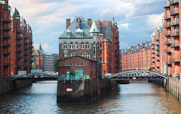 istock hamburg, speicherstadt 175423865
