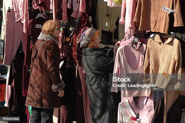 Italiano Mercado - Fotografias de stock e mais imagens de Adulto - Adulto, Algodão, Ao Ar Livre