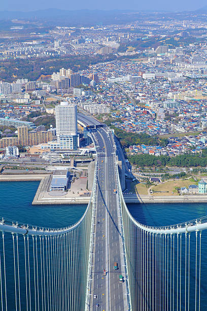 der akashi-kaikyo-top - kobe bridge japan suspension bridge stock-fotos und bilder