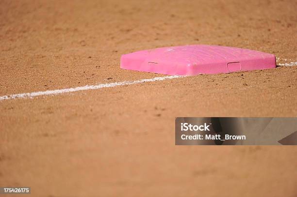 Softball Base Stockfoto und mehr Bilder von Baseball-Liga - Baseball-Liga, Baseball-Mal, Baseball-Spielball