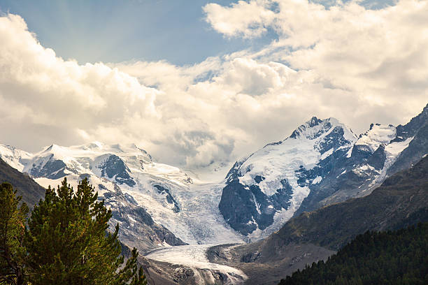 istock Panoramic view of Italian Alps 175426260