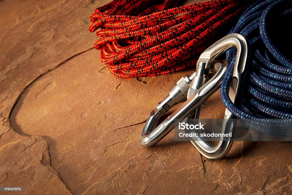 Carabiner Clip And Climbing Rope On Red Rock Stock Photo - Download Image  Now - Carabiner, Climbing, Mountain Climbing - iStock
