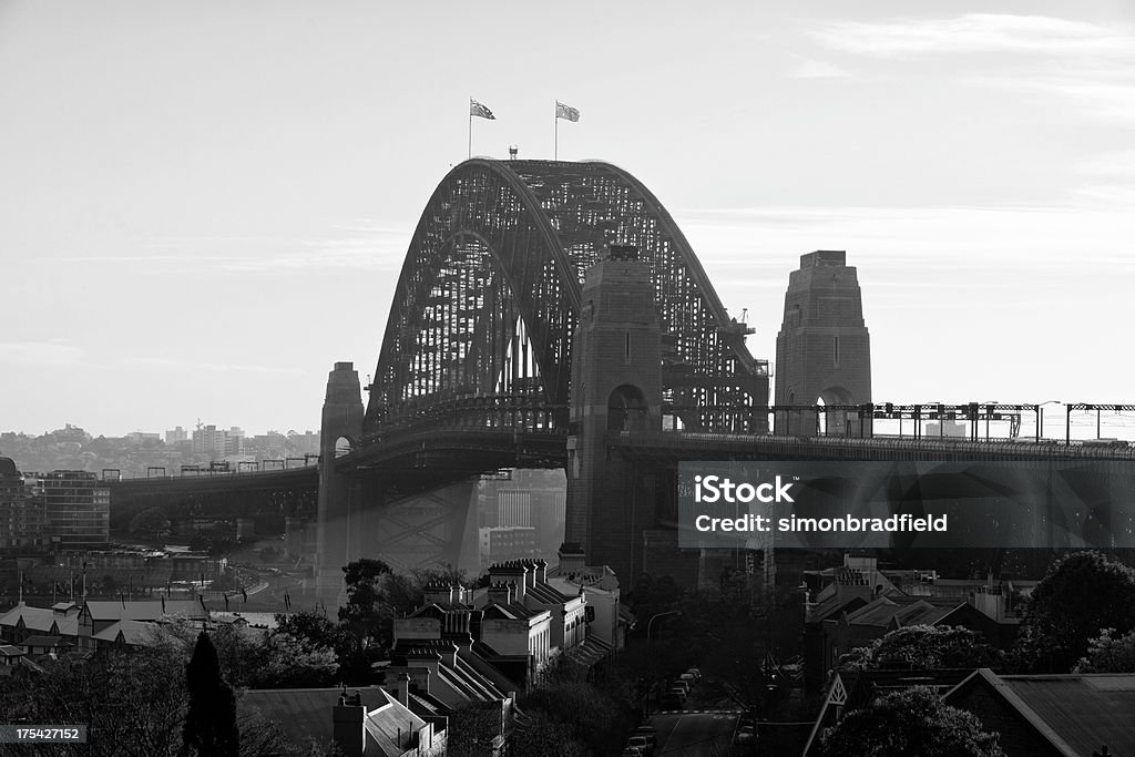 Sydney Harbour Bridge all'alba - Foto stock royalty-free di Alba - Crepuscolo