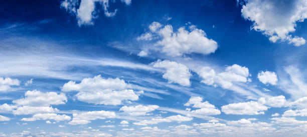 ブルースカイパノラマ 54mpix xxxxl サイズ - cirrus cloud cloudscape stratus ストックフォトと画像