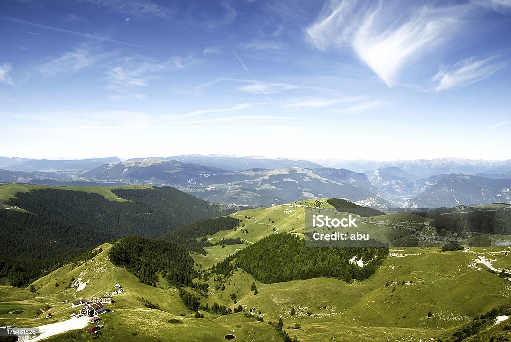 Paesaggio di montagna - Foto stock royalty-free di Montagna