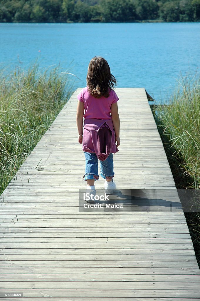 Sur la jetée - Photo de 4-5 ans libre de droits