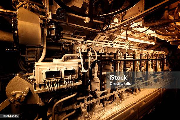 Maschinenraum In Einem Vintagewasserfahrzeug Stockfoto und mehr Bilder von Maschinenraum - Maschinenraum, Meer, Technologie