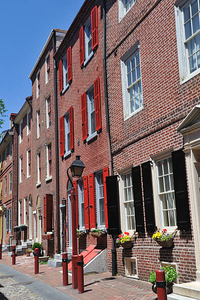 istock Elfreth's Alley in Philadelphia 175433875