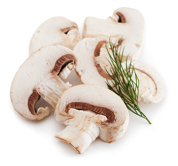 fette di funghi - edible mushroom portion chopped freshness foto e immagini stock