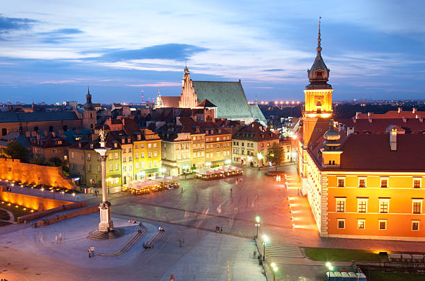 istock Castle Square in Warsaw by night 175434853