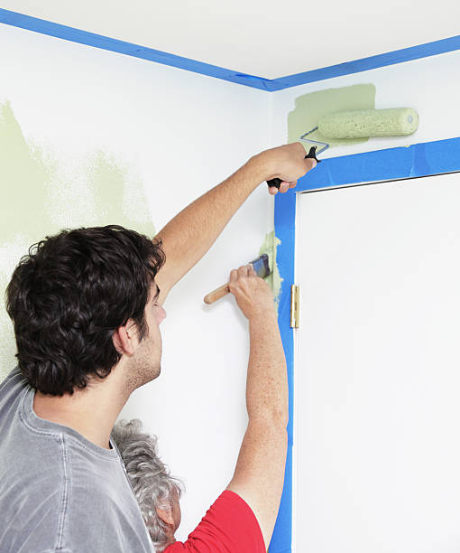 istock Mother and Son Painting Team 175438195