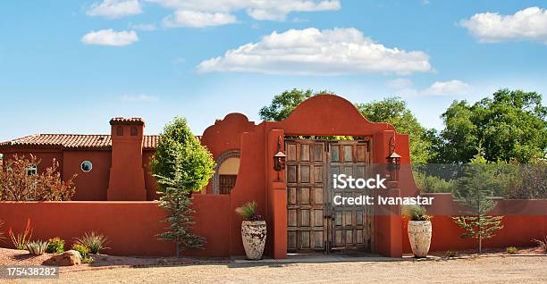 Fazenda Adobe Casa Em Coralles Novo México - Fotografias de stock e mais imagens de Novo México - Novo México, Edifício residencial, Albuquerque - Novo México