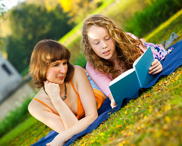 istock Mother And Daughter 175439495